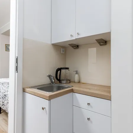 Apartamento Przytulne Z Balkonem Przy Promenadzie 50 M Do Plazy By Renters